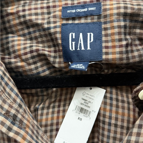 GAP Women’s XS Fitted Cropped Plaid Cotton Button-Up Shirt Brown Blue Beige - Picture 3 of 8